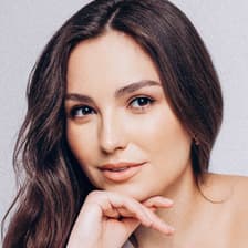 Profile picture for Julia Dynina