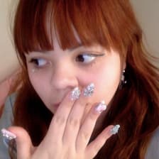 Profile picture for Lola