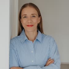 Profile picture for Tina Arens