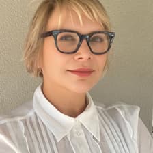 Profile picture for Julie Mitrovich