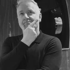 Profile picture for Robin Hawksworth