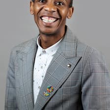 Profile picture for Oliver Fortune Chikodzore