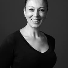 Profile picture for Eliana Araujo