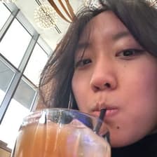 Profile picture for Arianna Tan