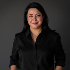Profile picture for Mary Ravari