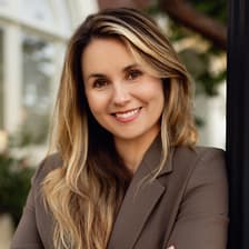 Profile picture for Valerie Bertele