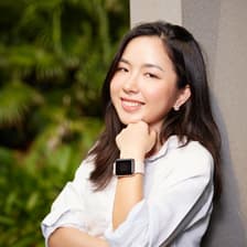 Profile picture for Vivian