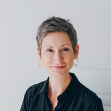 Profile picture for Lorrie Thomas