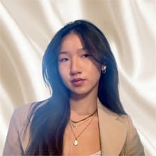 Profile picture for Lareina Xu