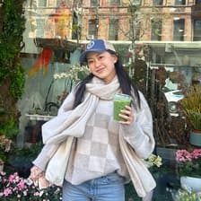 Profile picture for Elizabeth Hong