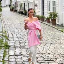 Profile picture for Alma karol