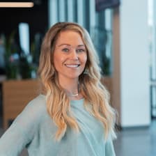 Profile picture for Amelia Larson