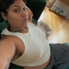 Profile picture for Giussethy S