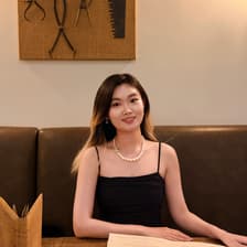 Profile picture for Laura Lin