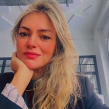 Profile picture for Lara Barboza