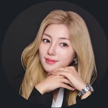 Profile picture for Chloe Lee