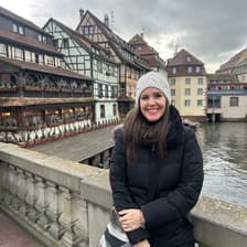 Profile picture for Jana Fernandez
