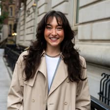 Profile picture for Zoe Snow