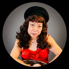 Profile picture for Crissy ☀️