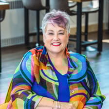 Profile picture for Leigh Perry