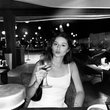 Profile picture for Pauline ZMIRO