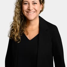 Profile picture for Holly Dollinger