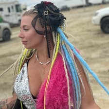 Profile picture for Yulia Moldovanova