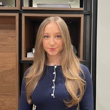 Profile picture for Julia Candiotti