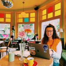 Profile picture for Madalina Buzdugan