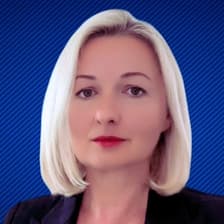 Profile picture for Alina Vader - Fiskl CEO