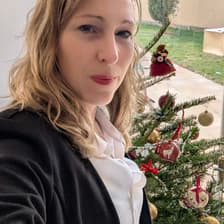 Profile picture for Virginie