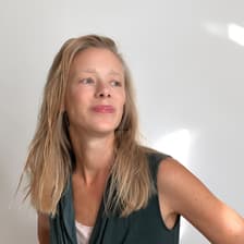 Profile picture for Elisabeth Karolyi