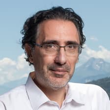 Profile picture for Yves Carnazzola