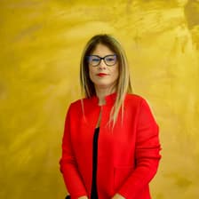 Profile picture for Raluca Maria