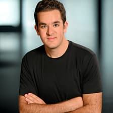Profile picture for Elio Mizrahi