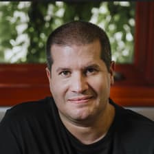 Profile picture for Ronen Chen