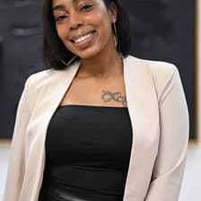 Profile picture for Domonique Harris