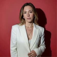 Profile picture for Cait Kennedy