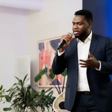 Profile picture for Gideon Nweze