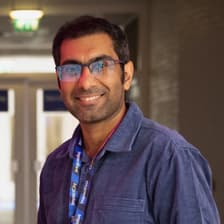 Profile picture for Arash Rayatian