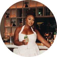 Profile picture for Aja 🌿