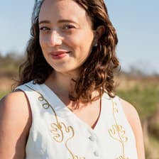 Profile picture for Emily Levy