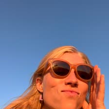 Profile picture for Caroline Dillon