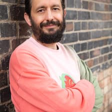 Profile picture for henry rowling