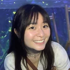 Profile picture for Val 