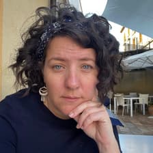 Profile picture for Amanda Kinney