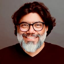 Profile picture for Ian Uriarte