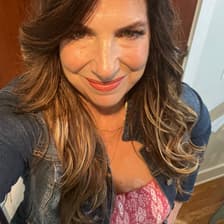 Profile picture for Collette Bell