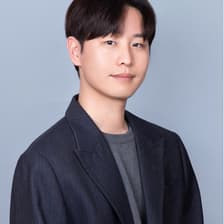 Profile picture for Simon Lee