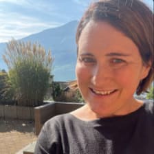 Profile picture for Dianne McEwan